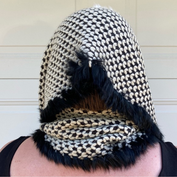 Melanie Lyne Knit Rabbit Fur Infinity Scarf - Picture 4 of 10